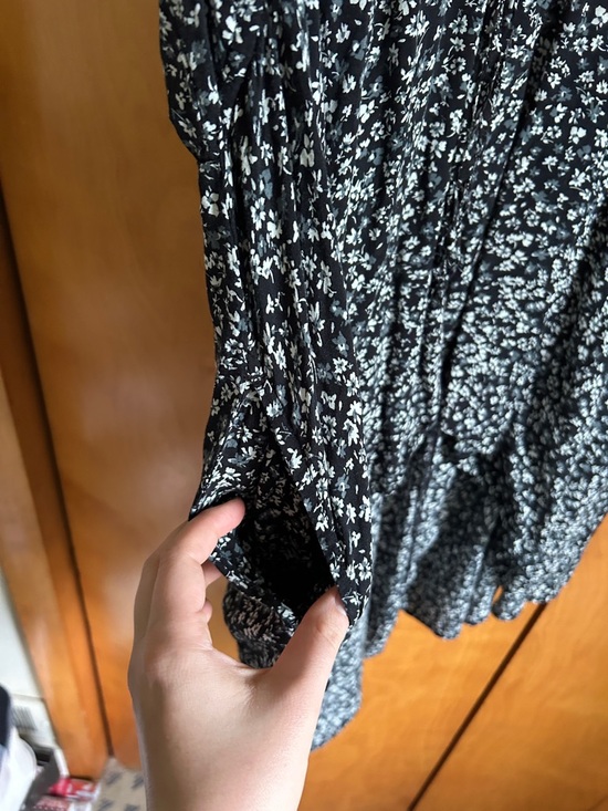 Black Floral Smocked Waist Women’s Dress Top - Picture 5 of 7